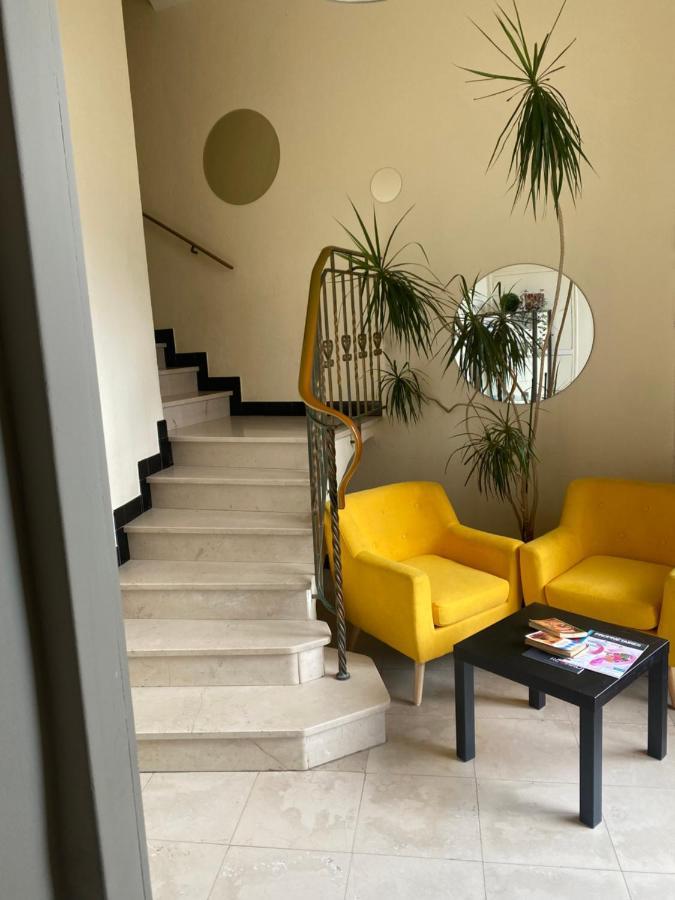 Hotel De Thau Meze Ngoại thất bức ảnh